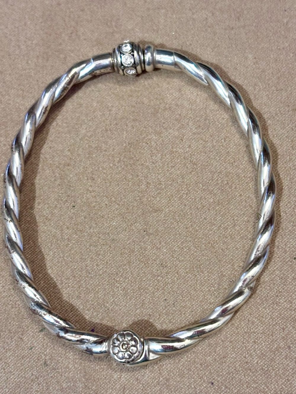 🆕Listing! Brighton Shimmer Hinged bracelet Silver bangle Holds charms & beads